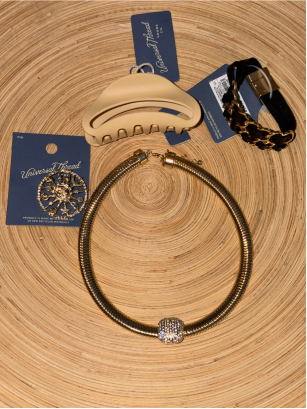 Women's NWT 4 pc Jewelry & Accessories grab bag